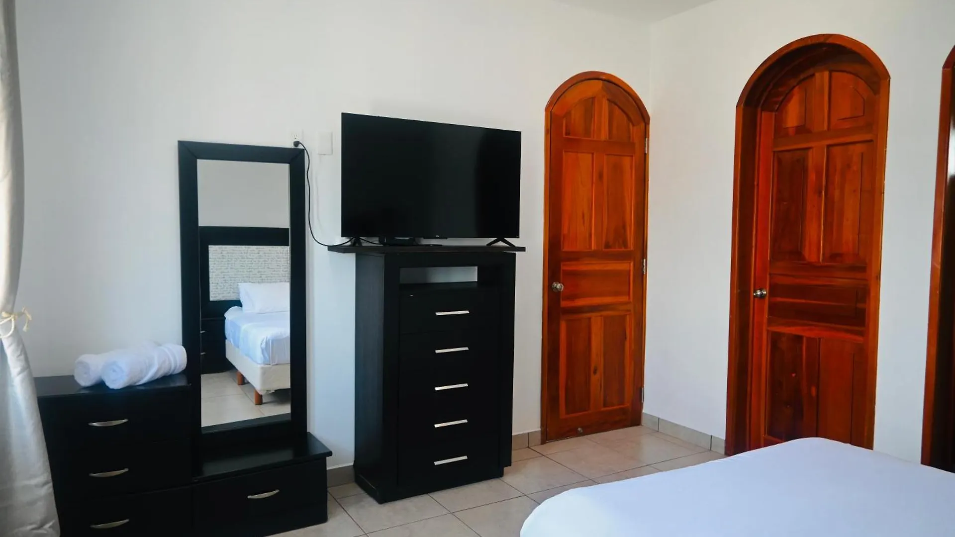 Casa Perez 5 Bedrooms With Private Bathroom Each Isla Mujeres